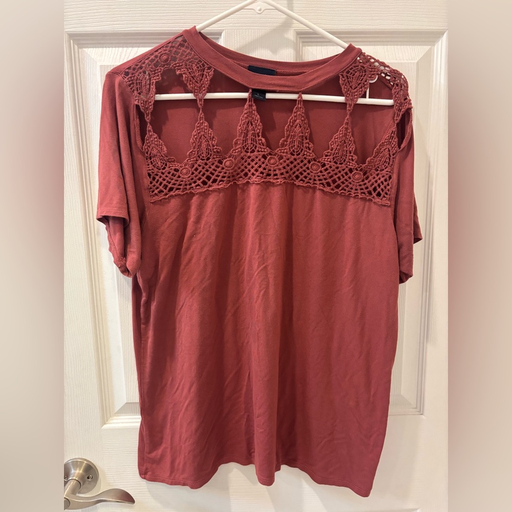 Daytrip Short‎ Sleeve Top in Mauve Color